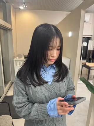 ミディアム 堀越 美羽のヘアスタイル