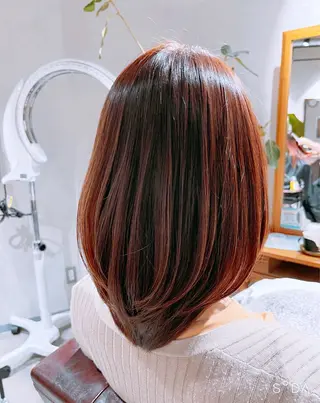 セミロング 髪質改善✨ストレート オグ✂️/ショートのヘアスタイル
