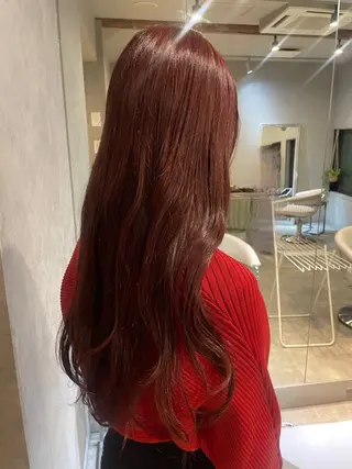 ロング カラー 岩渕 春菜のヘアスタイル