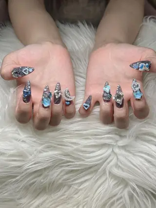 ネイル Lee Nailsのネイルデザイン