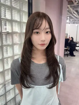 ロング カラー 赤み無し柔らかカラー 【梅田】madokaのヘアスタイル