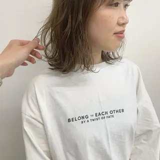 ミディアム カラー 石井 静のヘアスタイル