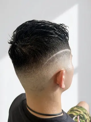 ショート メンズ 鈴木 まさしのヘアスタイル