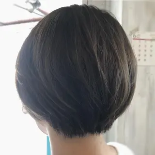 ショート カラー 谷口ゆめ/縮毛矯正/ 大人女子/眉ワックスのヘアスタイル