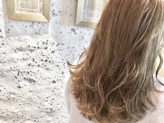ミディアム カラー 髪質改善カラー、美髪 トリートメント専門のヘアスタイル