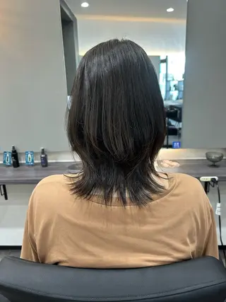 ミディアム はしもと ゆうりのヘアスタイル