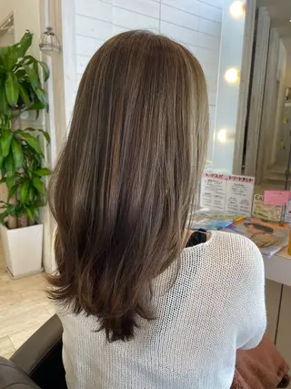 セミロング カラー 東恩納 誠のヘアスタイル