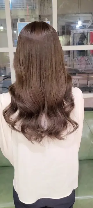 ロング バレイヤージュ/ ハイライト/大内格のヘアスタイル