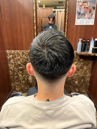 メンズ ヒロ銀座川崎 志田健介のヘアスタイル