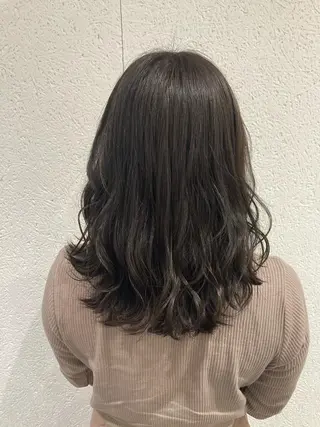 セミロング カラー 💎髪質改善💎 西森千夏のヘアスタイル