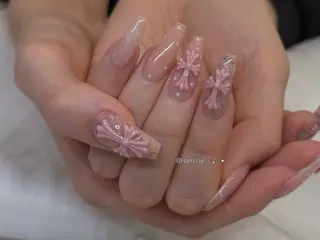 ネイル Hanni ハンのネイルデザイン