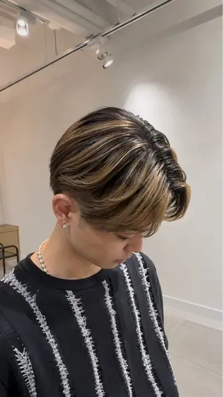 ショート カラー バレイヤージュ& 高発色カラー/市川のヘアスタイル
