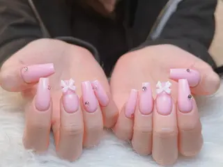 ネイル NIE NAIL Luxeのネイルデザイン