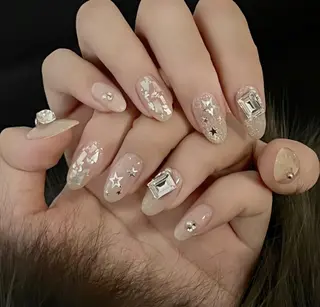 ネイル エリ🫧 nail池袋東口のネイルデザイン