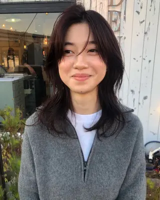 セミロング カラー デザインカット🎨 ボブおざきのヘアスタイル