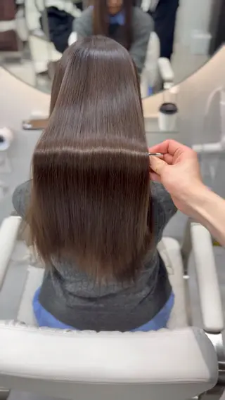 セミロング 代官山×美髪縮毛矯正 艶カラー🫧のヘアスタイル