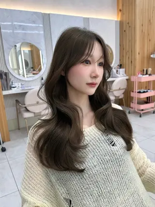 セミロング カラー 🇰🇷韓国風くびれ ヘア🇰🇷中村優大のヘアスタイル