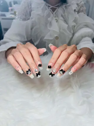 ネイル AURA NAILのネイルデザイン