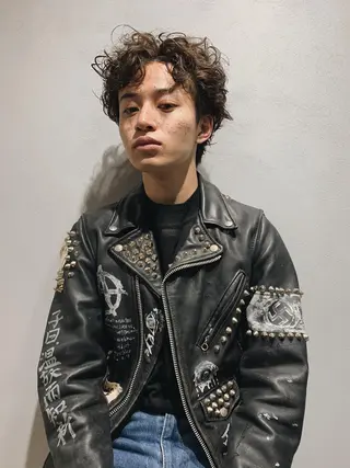 ショート カラー パーマ メンズ ボブパーマコテ巻き風 パーマNo1深江秀平のヘアスタイル