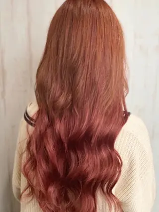 ロング カラー ヘアアレンジ チビ編み込みエクステ シールエクステのヘアスタイル