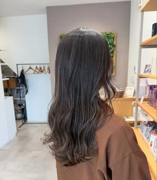 ロング 石川 珠有のヘアスタイル