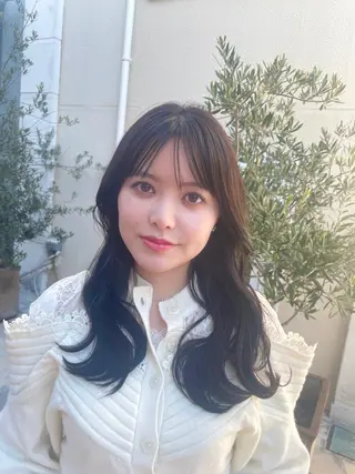ロング カラー ご新規様限定 透明感カラーKANAのヘアスタイル