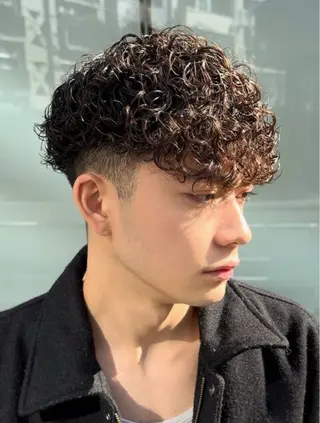 パーマ メンズ 中谷海里/フェザー パーマ/スパイキーのヘアスタイル