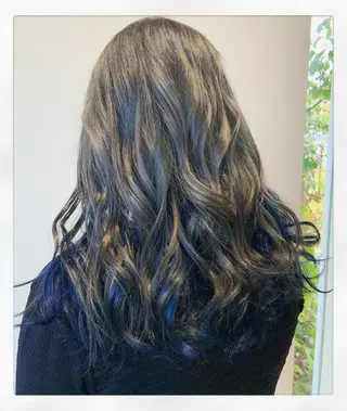 ロング 本間 良のヘアスタイル