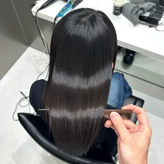 ミディアム 💫艶ハイトーン×髪 質改善💫リュウトのヘアスタイル