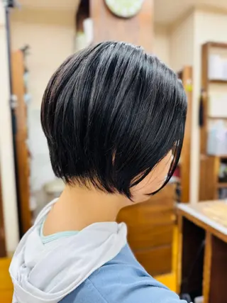 ショート ふくおか なな Toiro 武蔵小杉のヘアスタイル