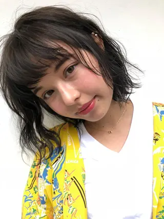 ミディアム カラー 顔周りレイヤーカット ブリーチminamiのヘアスタイル