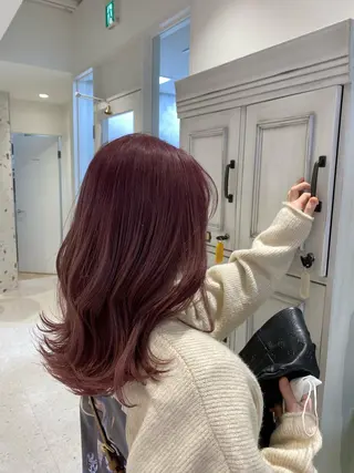カラー ミヤタケ リョウコのヘアスタイル