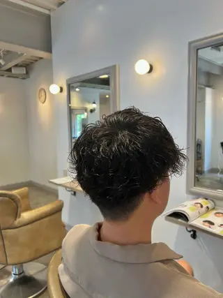 パーマ メンズ ひがし はるなのヘアスタイル