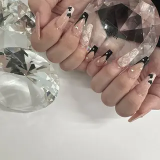 ネイル lavia🖤 ayumiのネイルデザイン