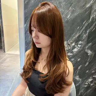 ロング 盛れる透明感カラー momokaのヘアスタイル