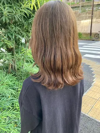 ミディアム ✨色持ちの良い艶 カラー✨蟹江真世のヘアスタイル