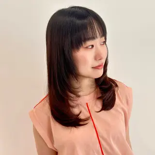 ミディアム カラー ブリーチなし/レイヤ ー特化🌈Tommyのヘアスタイル
