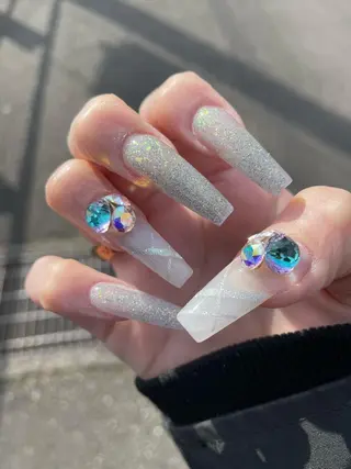 ロング ネイル Y. Sのネイルデザイン