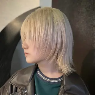 ショート ハッシュ・ウルフ🐺 小顔レイヤー松山直史のヘアスタイル