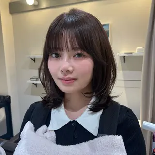 ミディアム めい/透明感カラー /レイヤー/ボブのヘアスタイル
