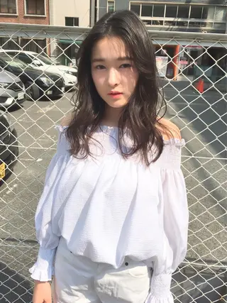 セミロング カラー ヘアアレンジ 柔らか垢抜けｶﾗｰと ｶｯﾄ🫧ASUKAのヘアスタイル