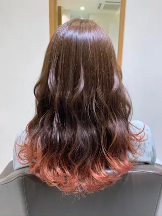 ロング ARMONY秋山輝也 コテ巻き風パーマ特化のヘアスタイル
