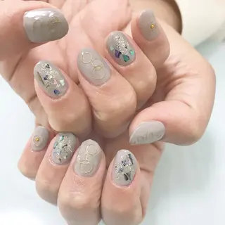 ネイル 板垣 綾乃のネイルデザイン