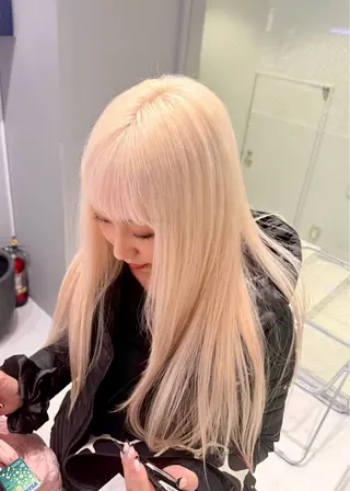 ロング カラー ハイトーンレイヤー 顔まわりSOTAのヘアスタイル