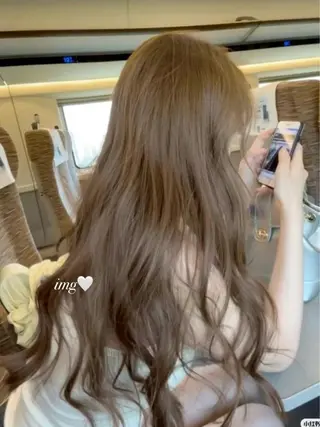 カラー 韓国ヘア🇰🇷艶 カラー🦢みいのヘアスタイル
