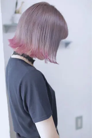 ショート カラー パーマ ヘアアレンジ 推し活専用 【派手髪】飯野ゆかりのヘアスタイル