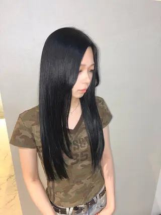 カラー ハナダ メイのヘアスタイル