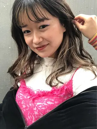 セミロング カラー ナチュラル透明感🌱 小山美樹子のヘアスタイル