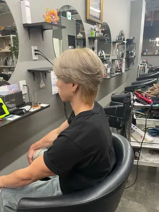 カラー メンズ ⭐️縮毛矯正⭐️ ✨ミラクルクッポ✨のヘアスタイル