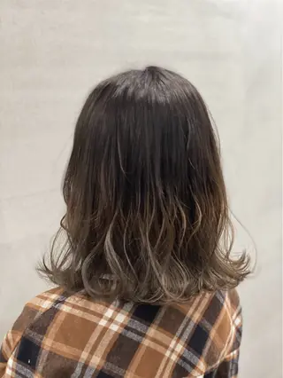 ミディアム カラー KAYO カラー得意です^^のヘアスタイル
